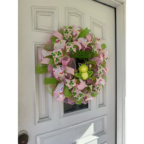 Welcome Frog Mesh Ribbon Spring & Summer Wreath Front Door Hanger Home Decor - Picture 6 of 8
